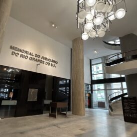 Entrada do Memorial do Judiciário, no térreo do Palácio da Justiça