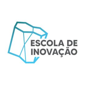 Logomarca da Escola de Inovação de um escutóide estilizado em fundo branco escrito ESCOLA DE INOVAÇÃO em caixa alta