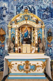 Altar e Paredes de Azulejo Escola São Francisco de Sales
