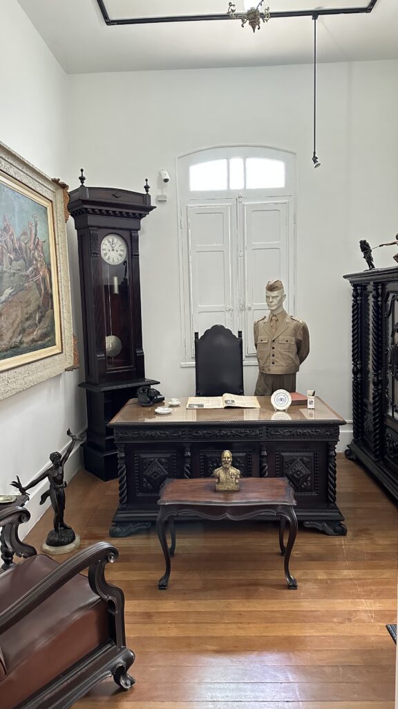 Sala Gabinete do Comandante Geral