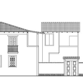 Desenho técnico da fachada frontal do Museu. À esquerda, destaca-se o volume de dois pavimentos. No térreo estão alinhadas cinco janelas, com grades ornamentadas por balaústres. No primeiro pavimento, há três portas com balcões ornados por balaústres. À direita, nota-se o muro e portão de acesso, e ao fundo, outro volume do edifício.
